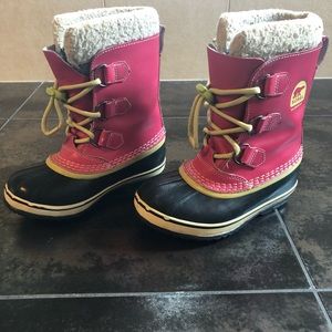 Sorel girls boots
